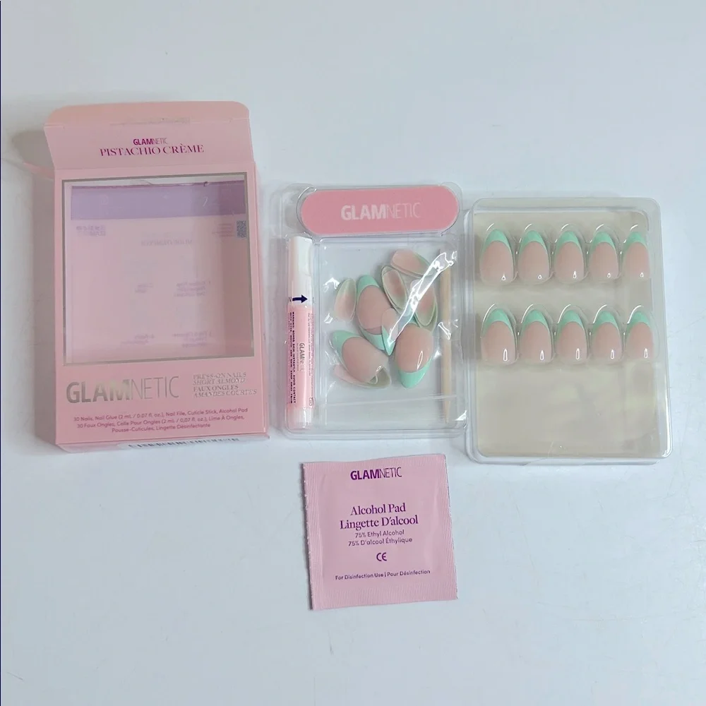 Glamnetic Press On-Nails Pistachio Crème